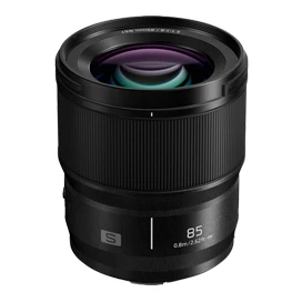 panasonic lumix s 85mm f/1.8 lens